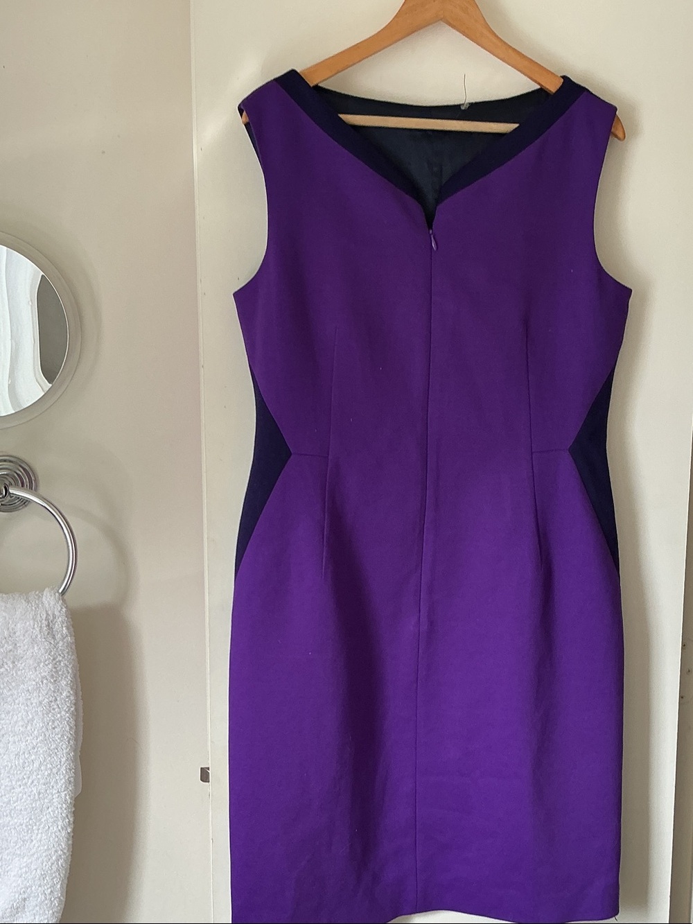 TAHARI Purple Sleeveless Sheath Dress - Classic Office to Evening